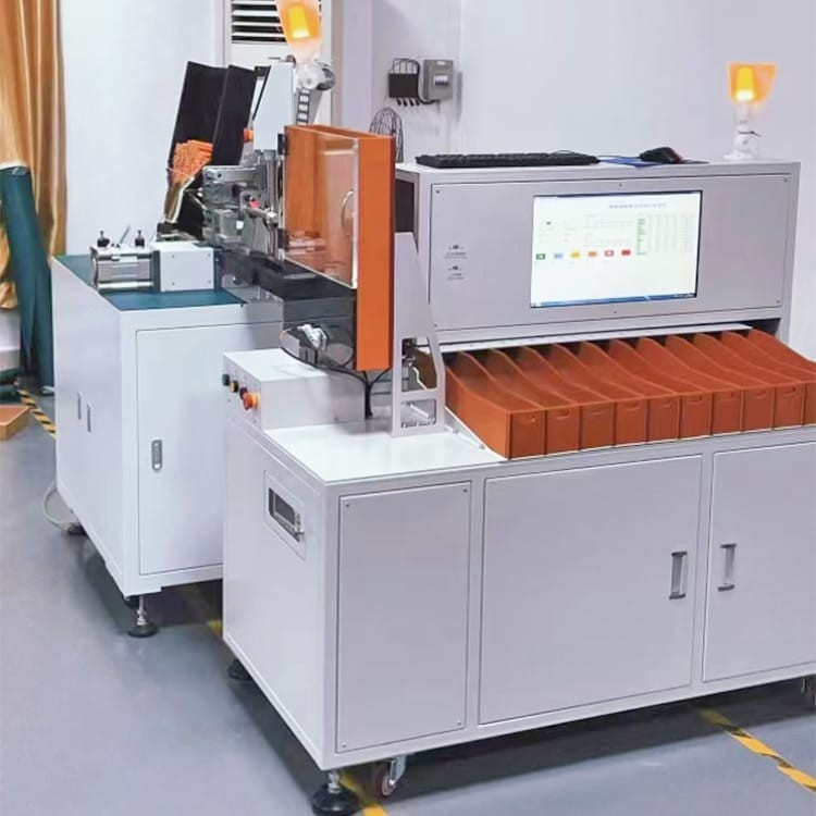 Highland Barley Paper Battery Cell Sticking Machine آلة فرز بطارية أحد عشر درجة
