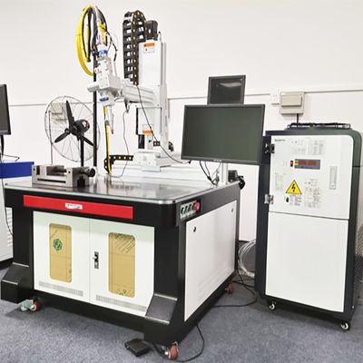 سعر جيد 2000w آلة لحام البطارية بالليزر ، معدات تجميع خلية الحقيبة الأسطوانية الانترنت